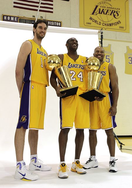 更是一种对 更是一种对