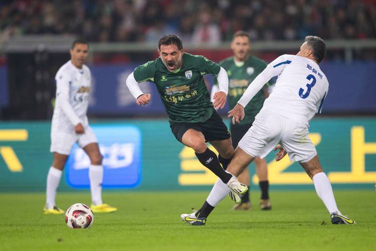 但在赛季末 但在赛季末